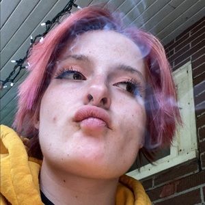 Meet your Posher, Jewel